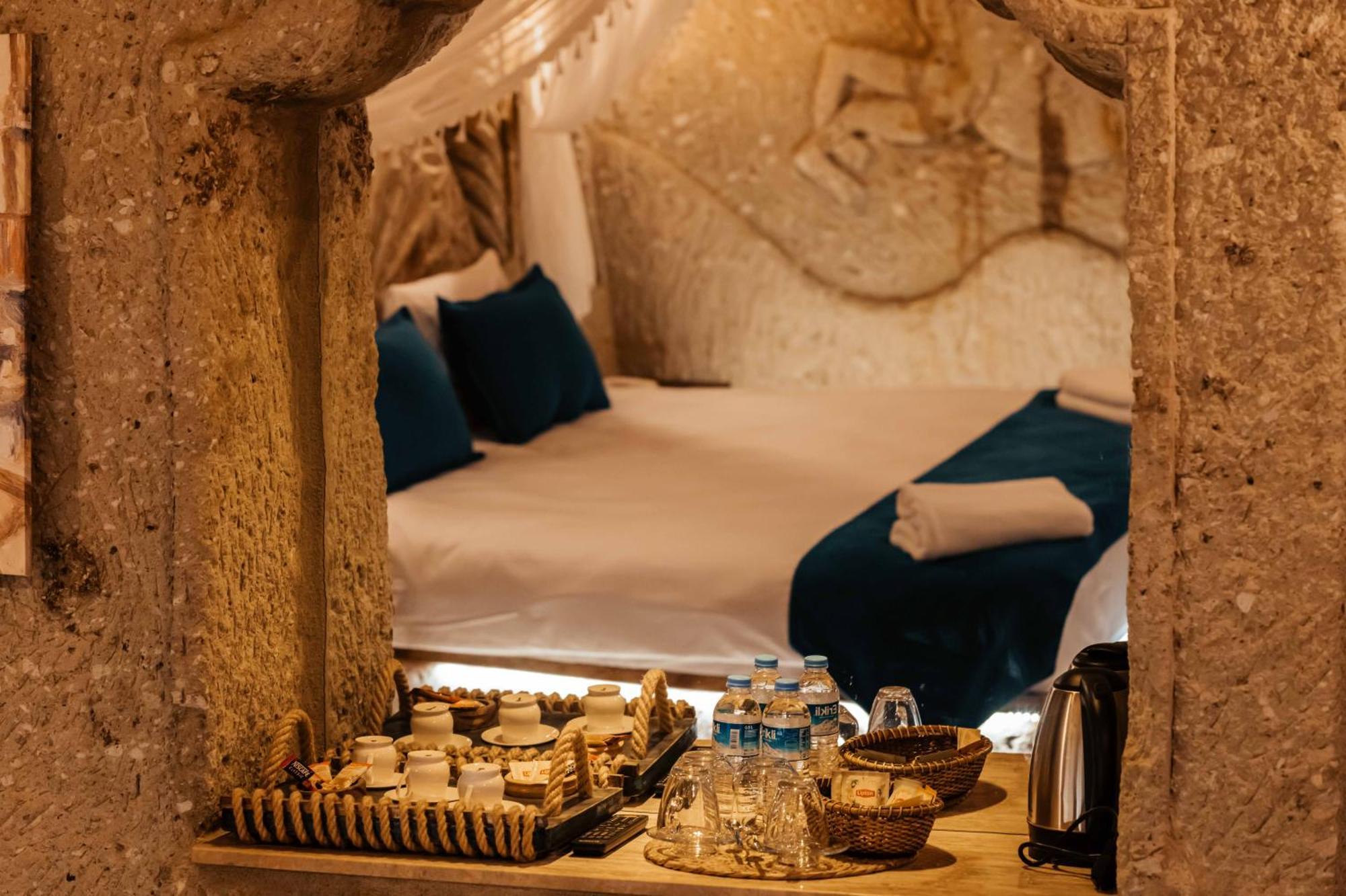 Bayar Cave Suites Ürgüp Bagian luar foto